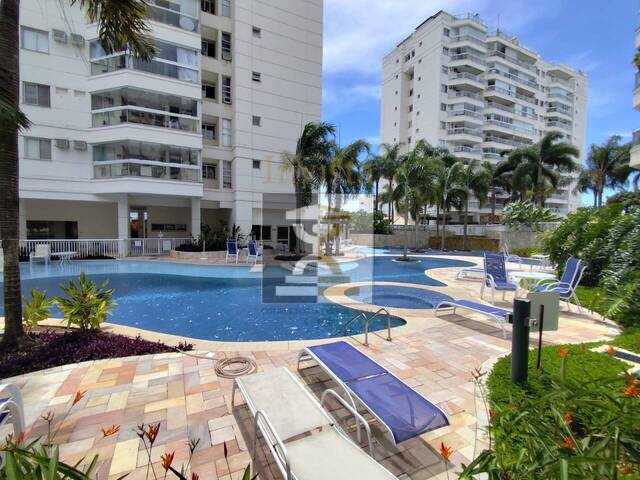 #200 - Apartamento para Venda em Rio de Janeiro - RJ