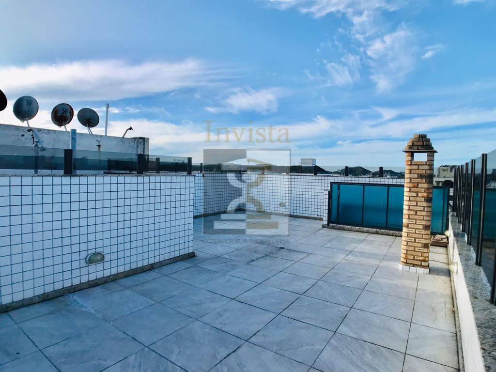 Cobertura à venda com 3 quartos, 250m² - Foto 1