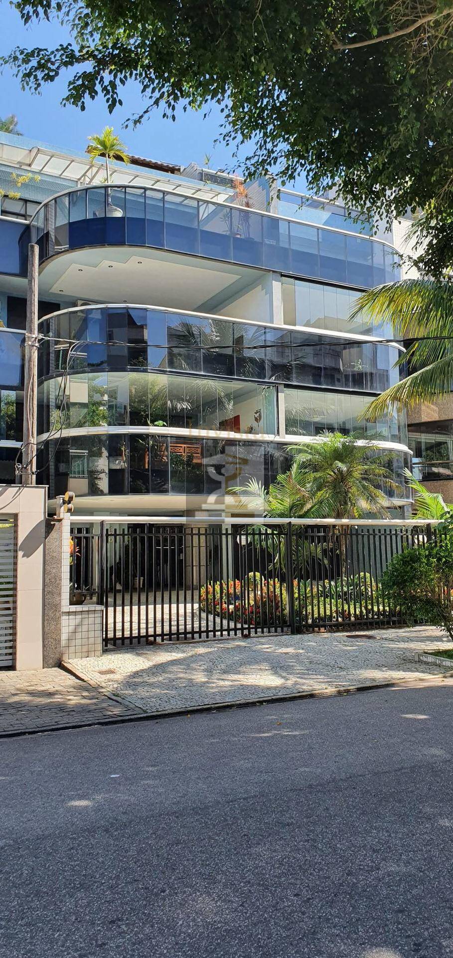 Apartamento, 4 quartos, 240 m² - Foto 2
